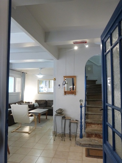 entrée maison peyriac