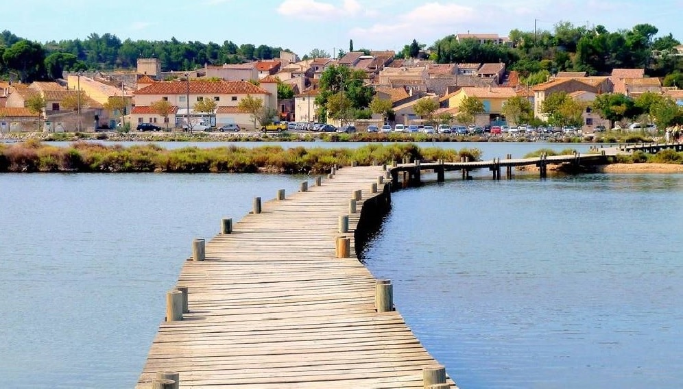 Vue du village de peyriac de mer